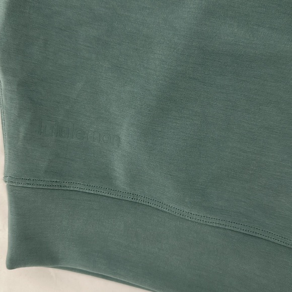 Lululemon Softstreme Perfectly Oversized Cropped Crew - Picture 6 of 7